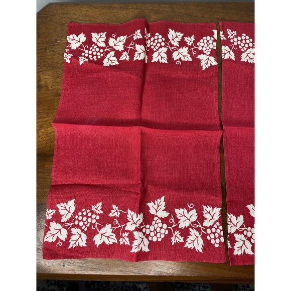 Vintage Cloth Napkins Red Dish Tea Towel Set 2 Square 10" x 16" Vine Grapes - Picture 3 of 3